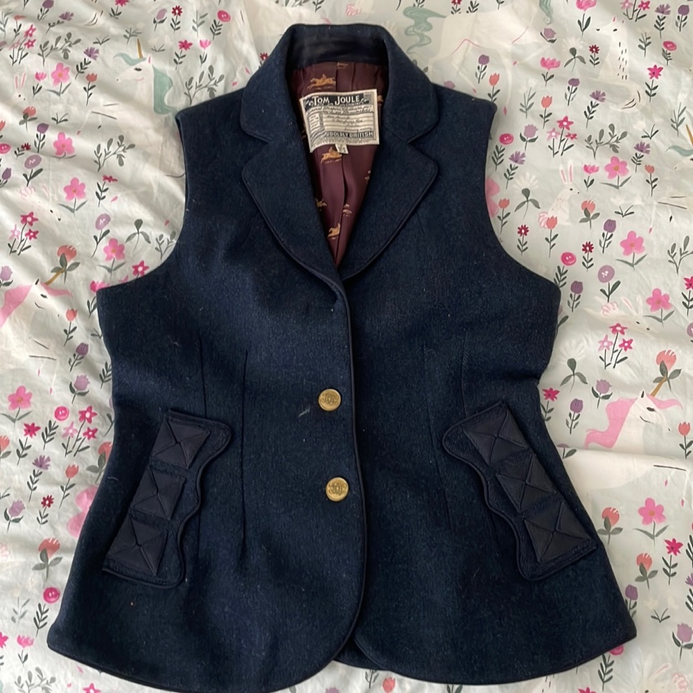 Beautiful Joules Tweed Waistcoat. US8